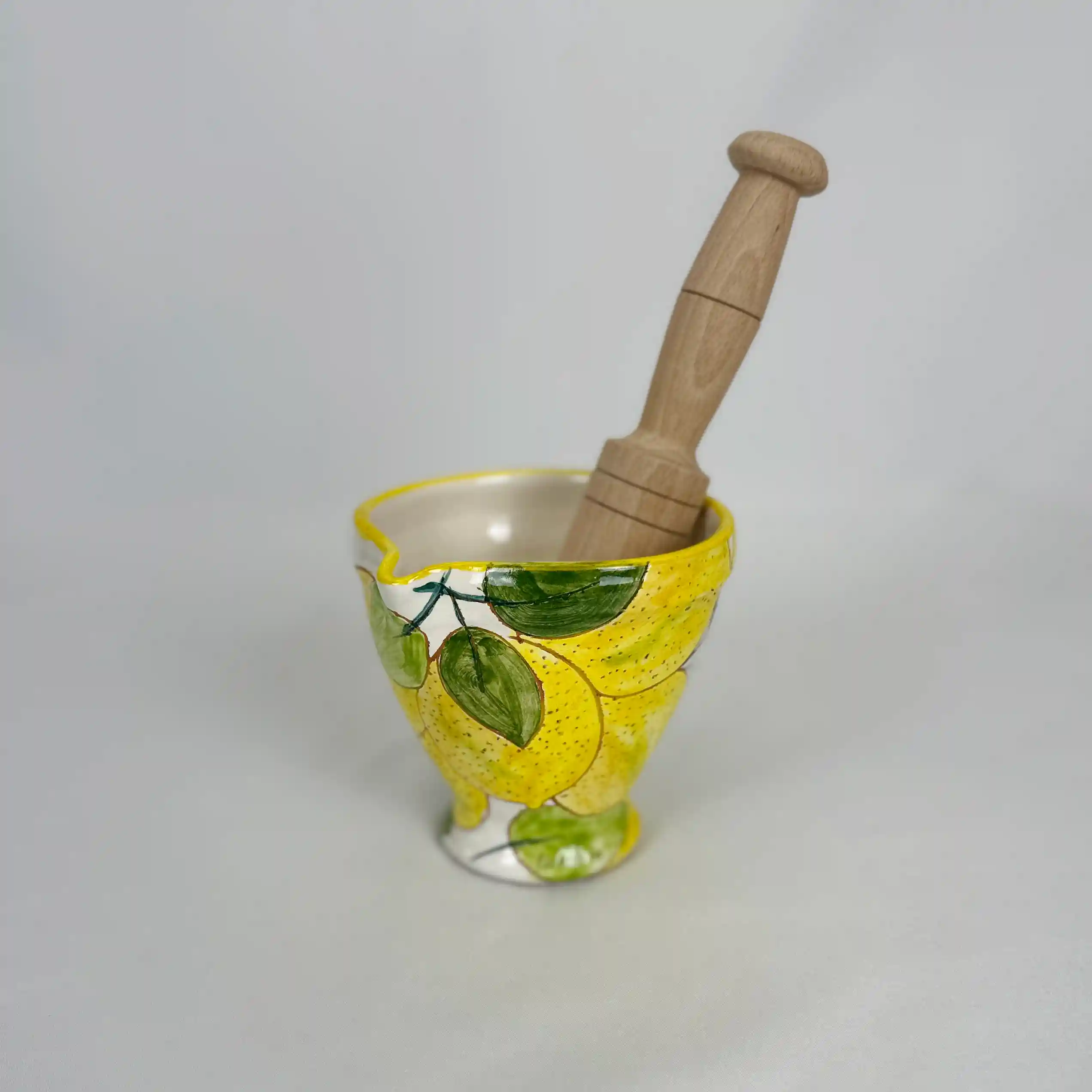 Mortero de la serie Limones, pintada a mano