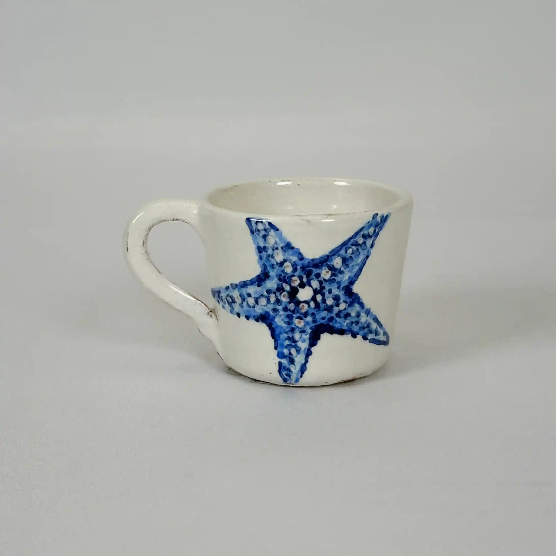 Taza Café de la serie Estrella, pintada a mano