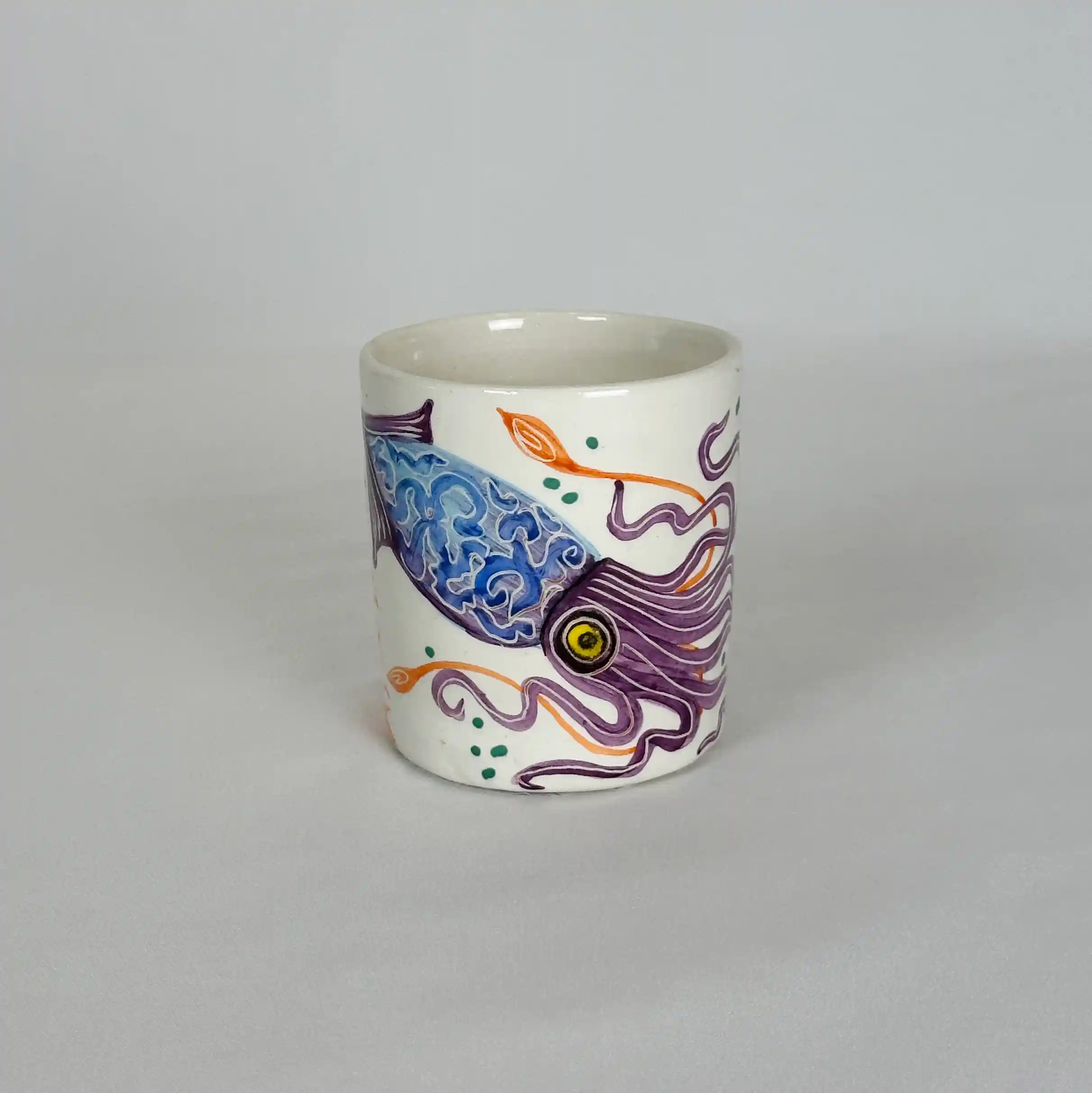 Vaso de la serie Calamar, pintada a mano